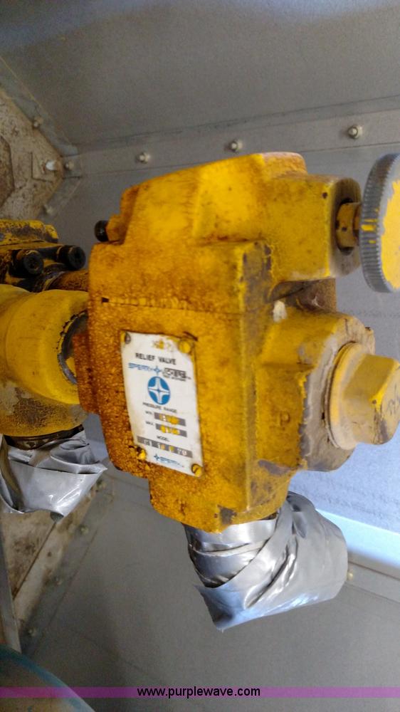 image for item L6141 (2) Lincoln Multigaurd electric over hydraulic pumps