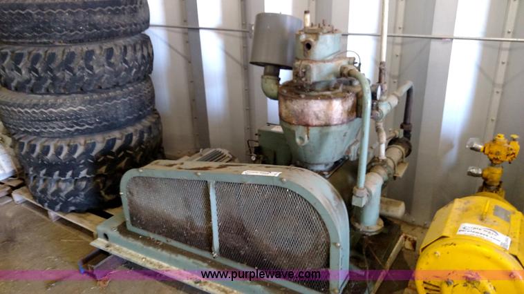 image for item L6142 Gardner Denver LBFA9A air compressor