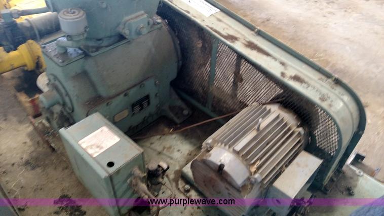 image for item L6142 Gardner Denver LBFA9A air compressor