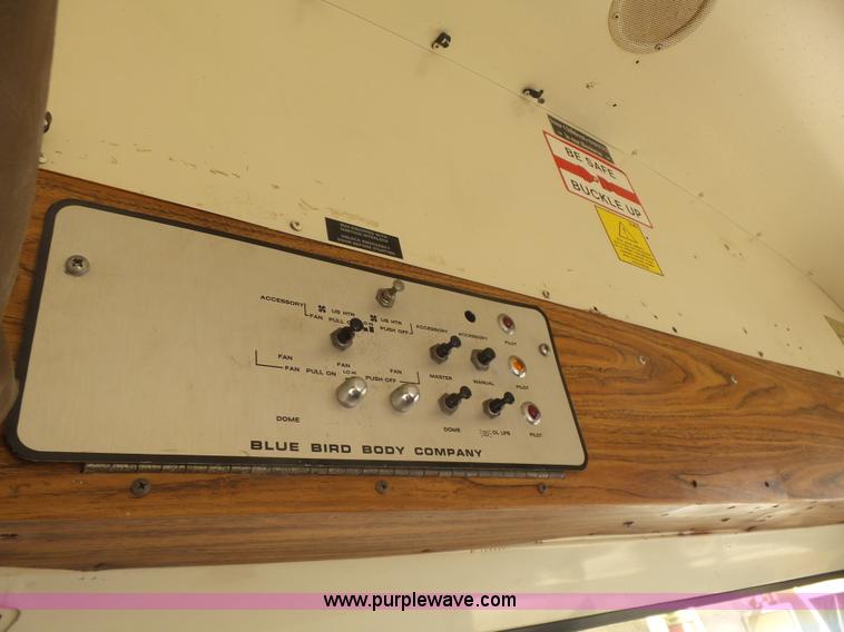 image for item L6211 1990 Chevrolet G30 bus