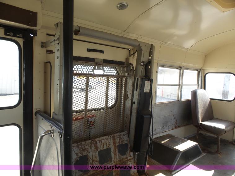 image for item L6211 1990 Chevrolet G30 bus