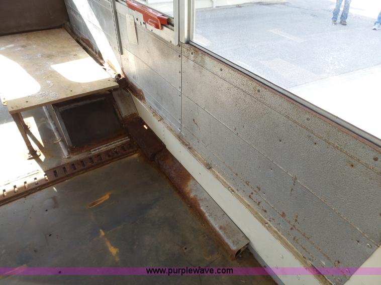 image for item L6211 1990 Chevrolet G30 bus