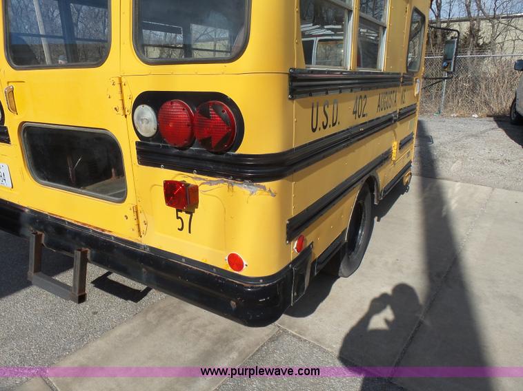 image for item L6211 1990 Chevrolet G30 bus
