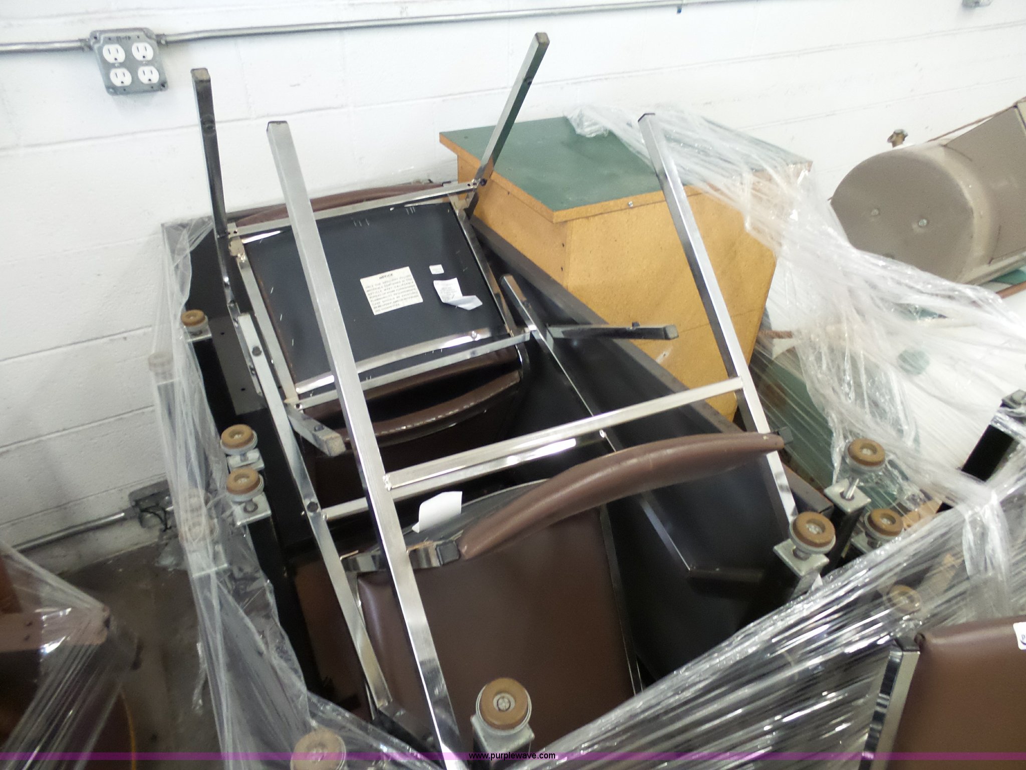 Assorted furniture in Lebanon, MO Item AO9944 sold Purple Wave