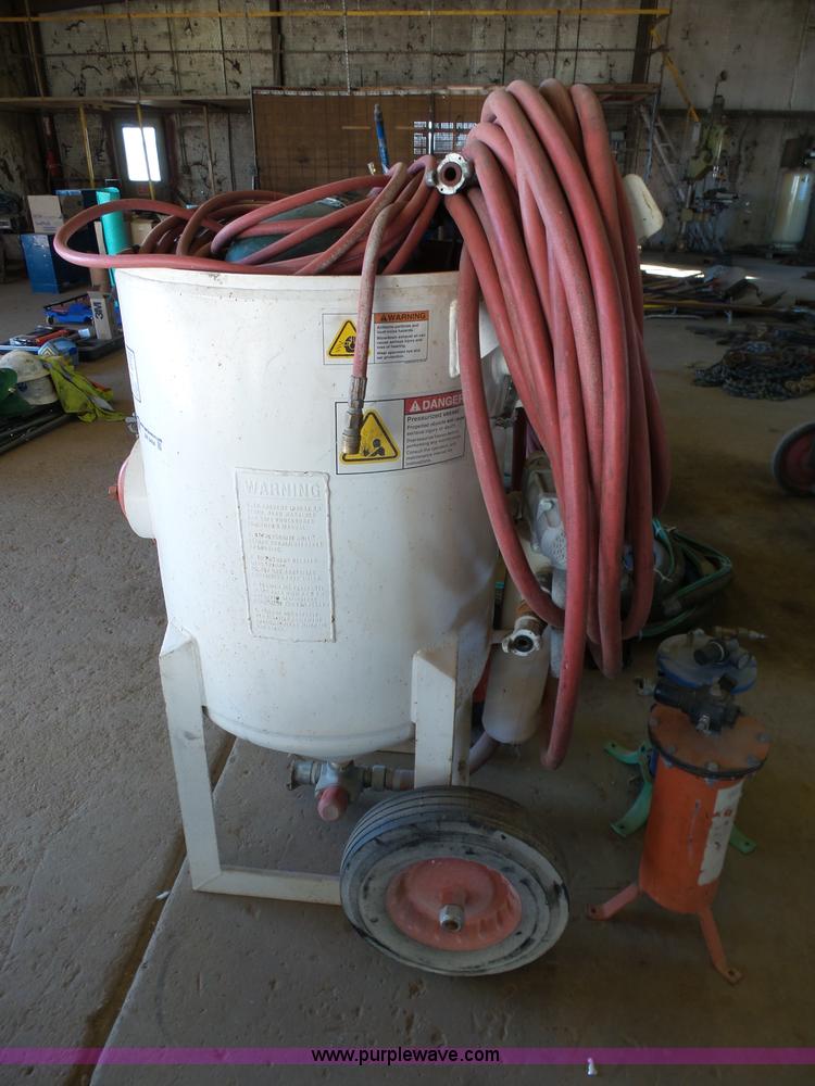 image for item AR9494 2005 Schmidt sandblaster