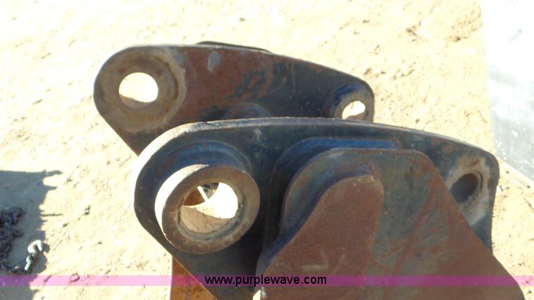 image for item BN9279 Caterpillar backhoe bucket