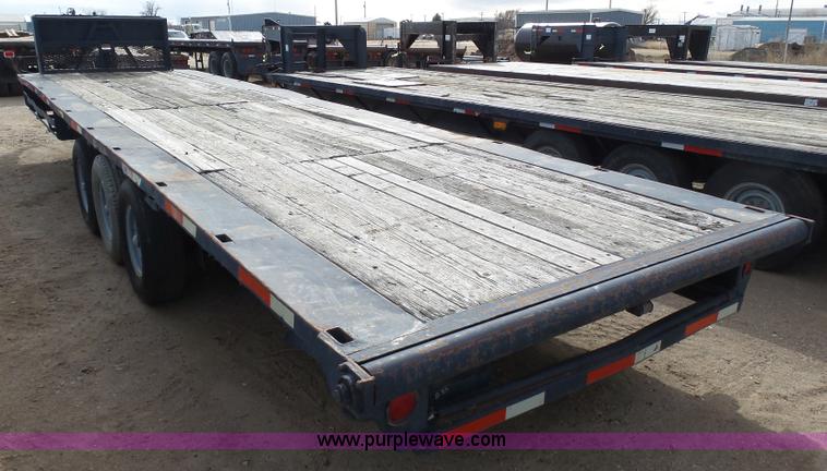 image for item J6751 1974 Donahue flatbed trailer