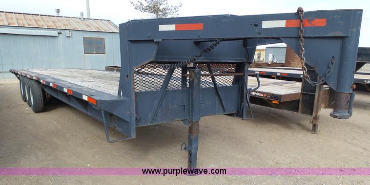 image for item J6751 1974 Donahue flatbed trailer