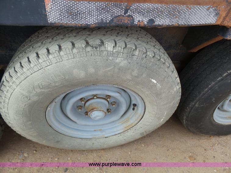 image for item J6751 1974 Donahue flatbed trailer