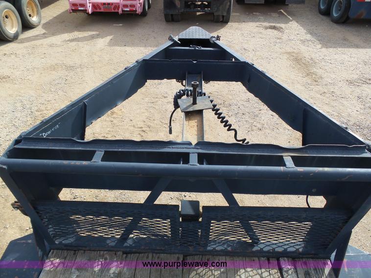 image for item J6751 1974 Donahue flatbed trailer
