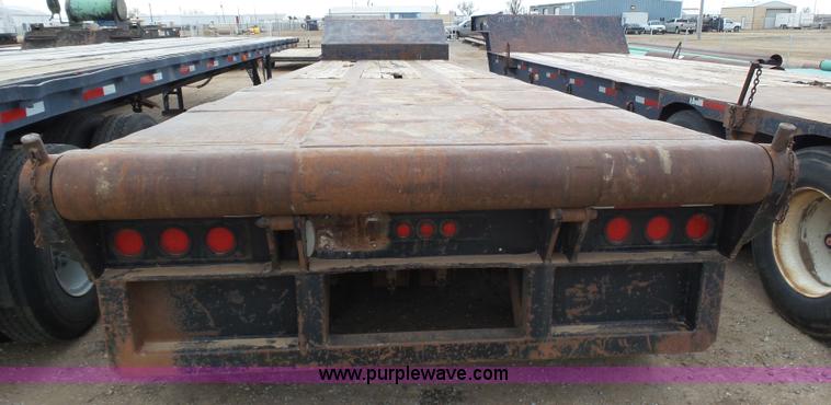 image for item J6752 1981 Vulcan drop deck trailer