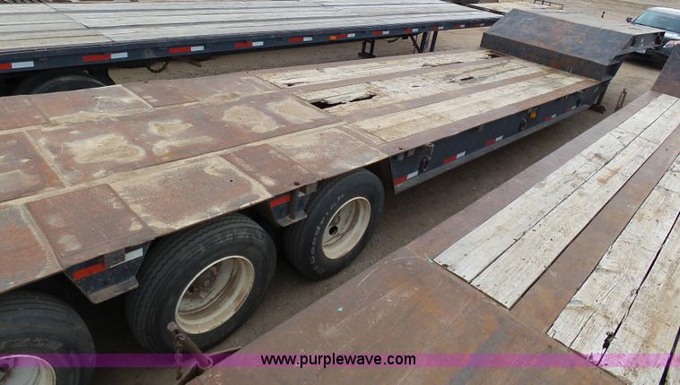 image for item J6752 1981 Vulcan drop deck trailer