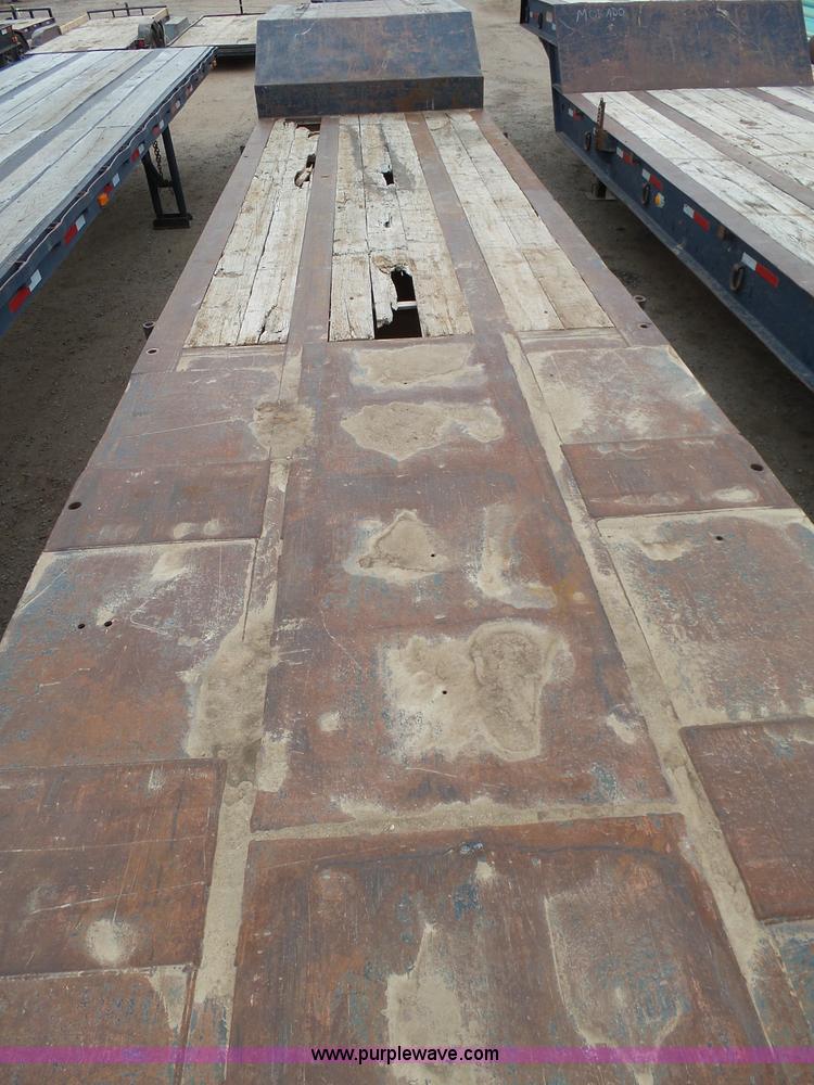 image for item J6752 1981 Vulcan drop deck trailer