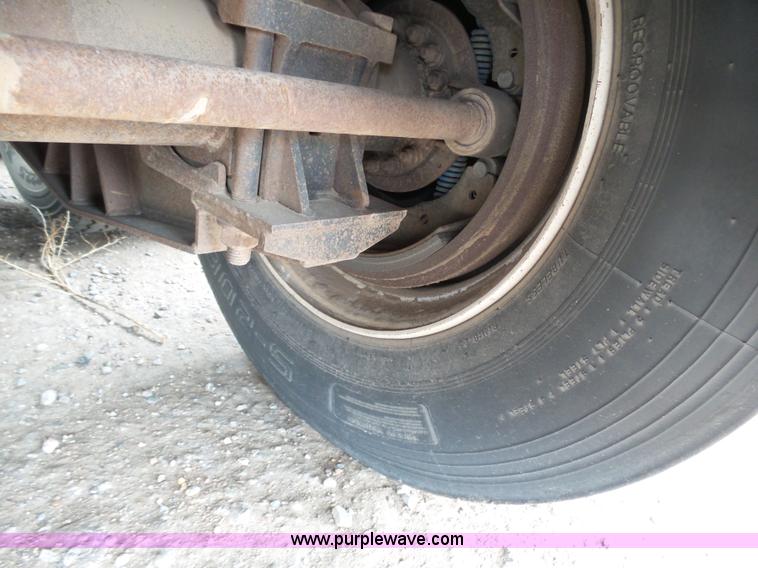 image for item J6752 1981 Vulcan drop deck trailer