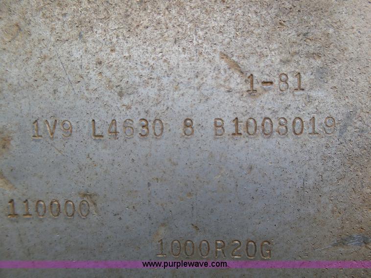 image for item J6752 1981 Vulcan drop deck trailer