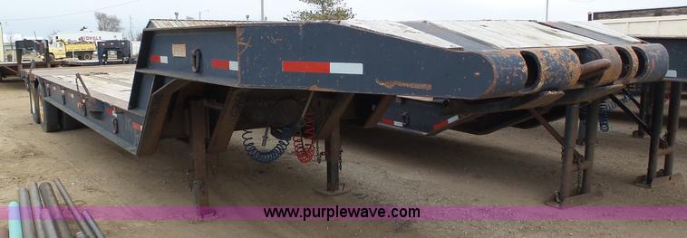 image for item J6753 1981 Vulcan drop deck trailer