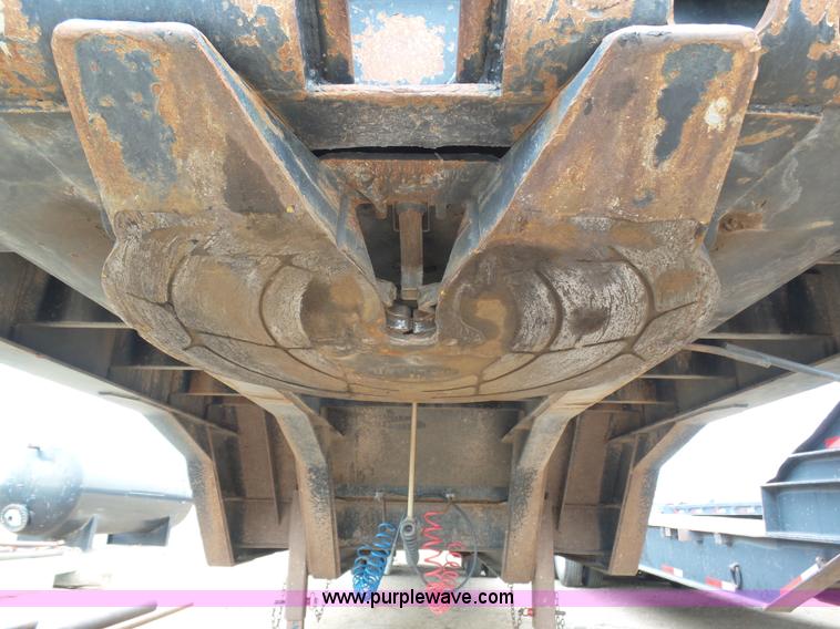 image for item J6753 1981 Vulcan drop deck trailer