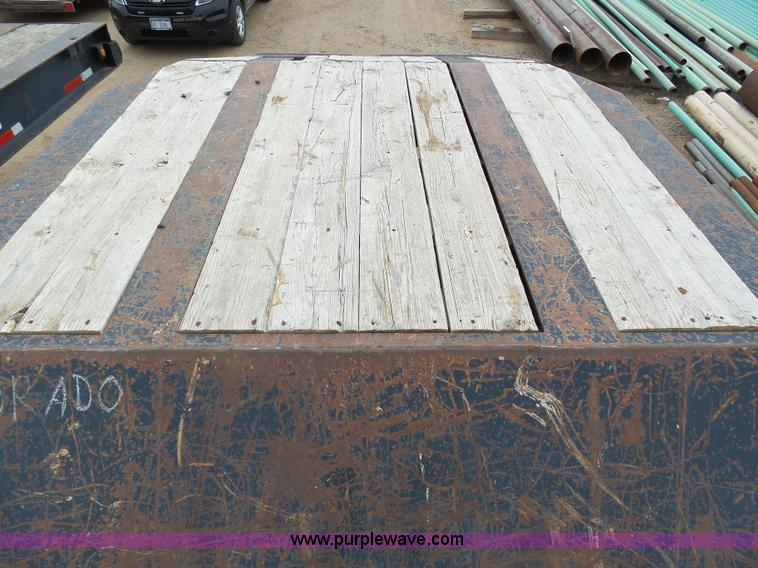 image for item J6753 1981 Vulcan drop deck trailer