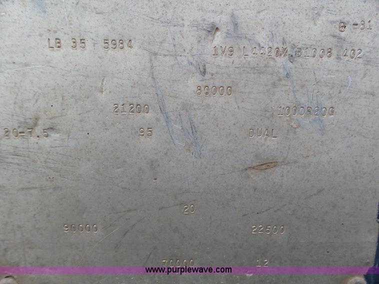 image for item J6753 1981 Vulcan drop deck trailer