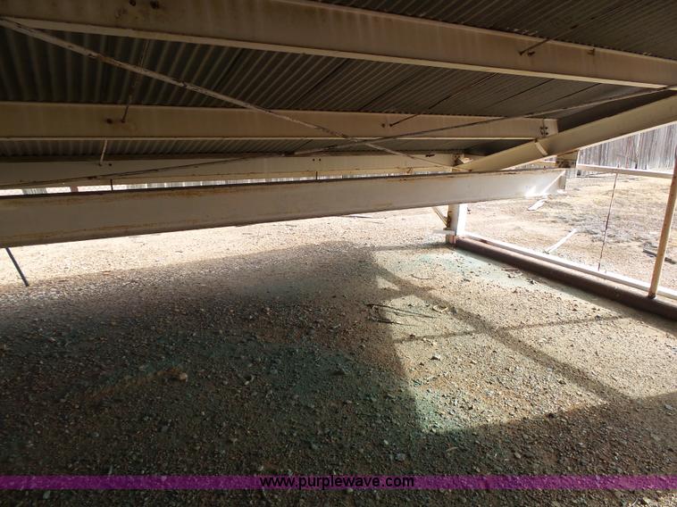 image for item J6755 42' x 28' steel construction building