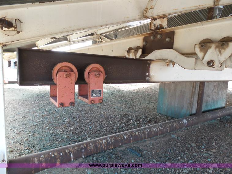 image for item J6755 42' x 28' steel construction building