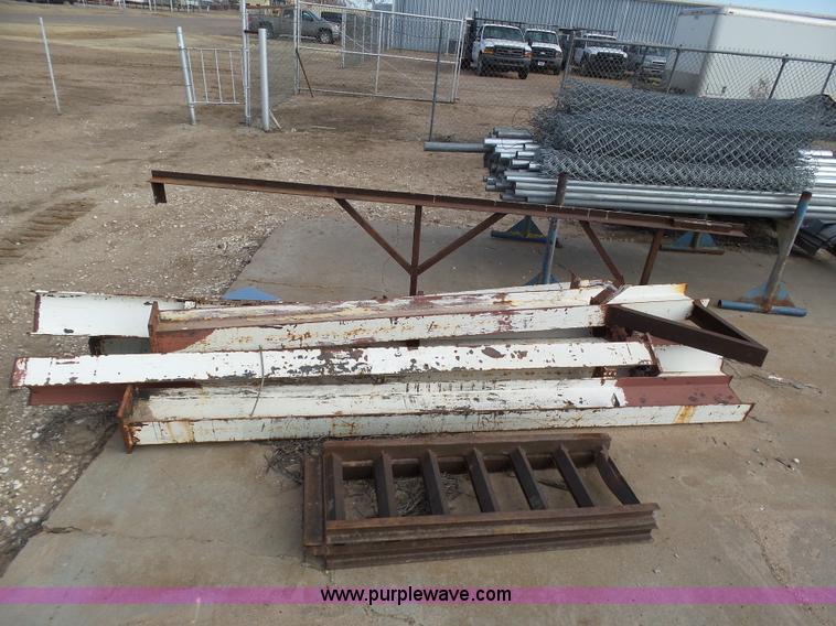 image for item J6755 42' x 28' steel construction building
