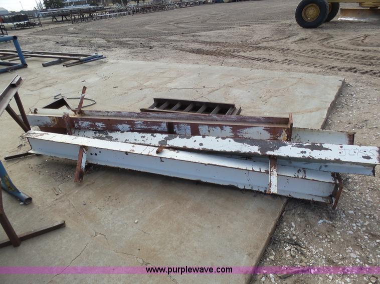 image for item J6755 42' x 28' steel construction building