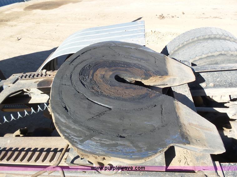 image for item J6756 1993 Mack CH613 semi truck