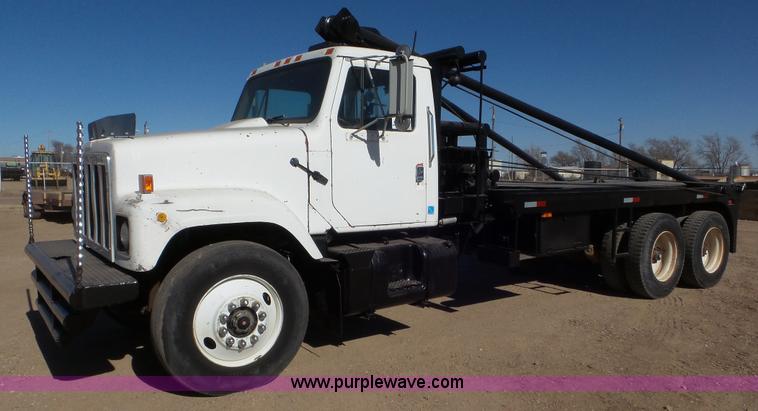 image for item J6757 1979 International G2504 winch truck