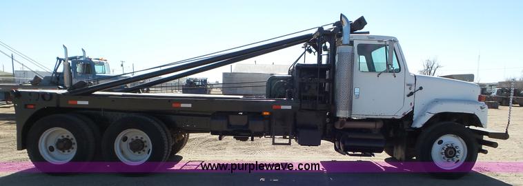 image for item J6757 1979 International G2504 winch truck