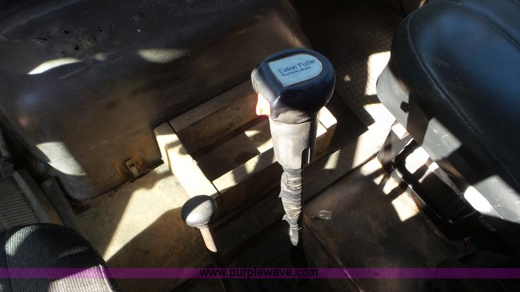 image for item J6757 1979 International G2504 winch truck