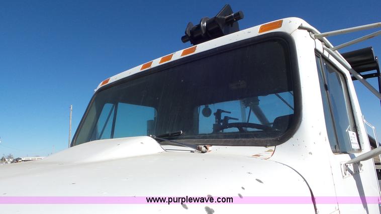 image for item J6757 1979 International G2504 winch truck