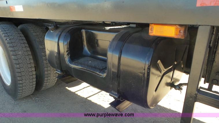 image for item J6757 1979 International G2504 winch truck