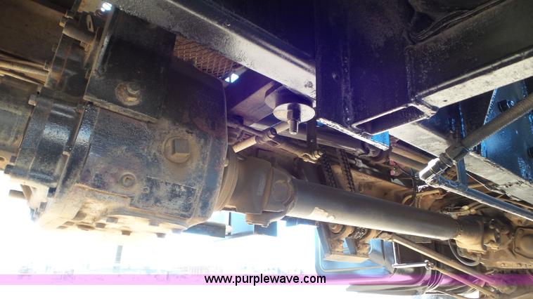 image for item J6757 1979 International G2504 winch truck