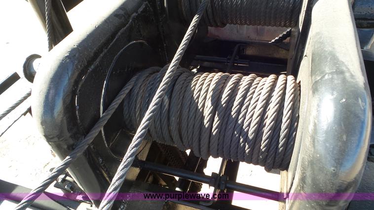 image for item J6757 1979 International G2504 winch truck