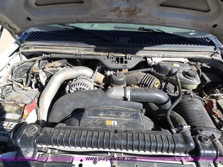 image for item J6759 2007 Ford F450 Super Duty flatbed truck