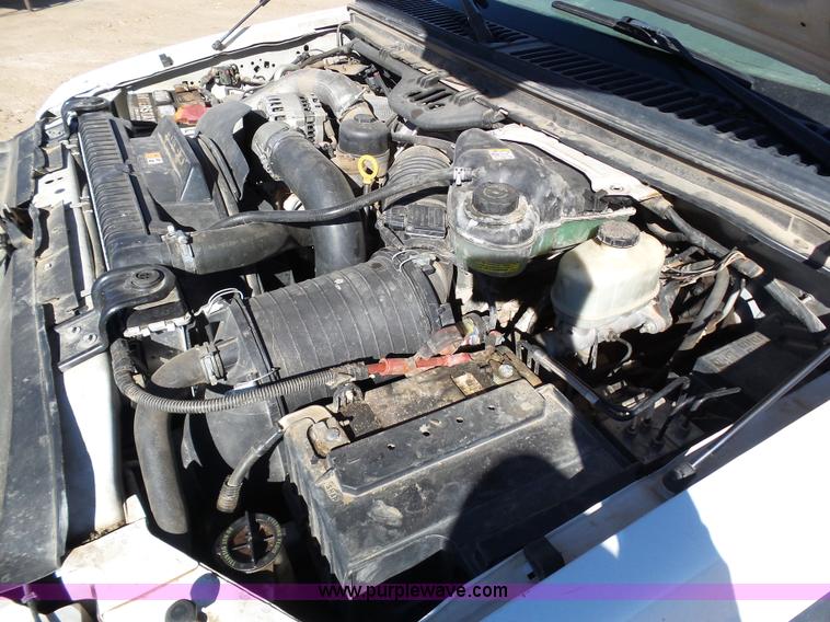 image for item J6759 2007 Ford F450 Super Duty flatbed truck