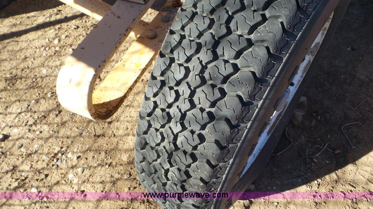 image for item J6764 Stone 195CM concrete mixer