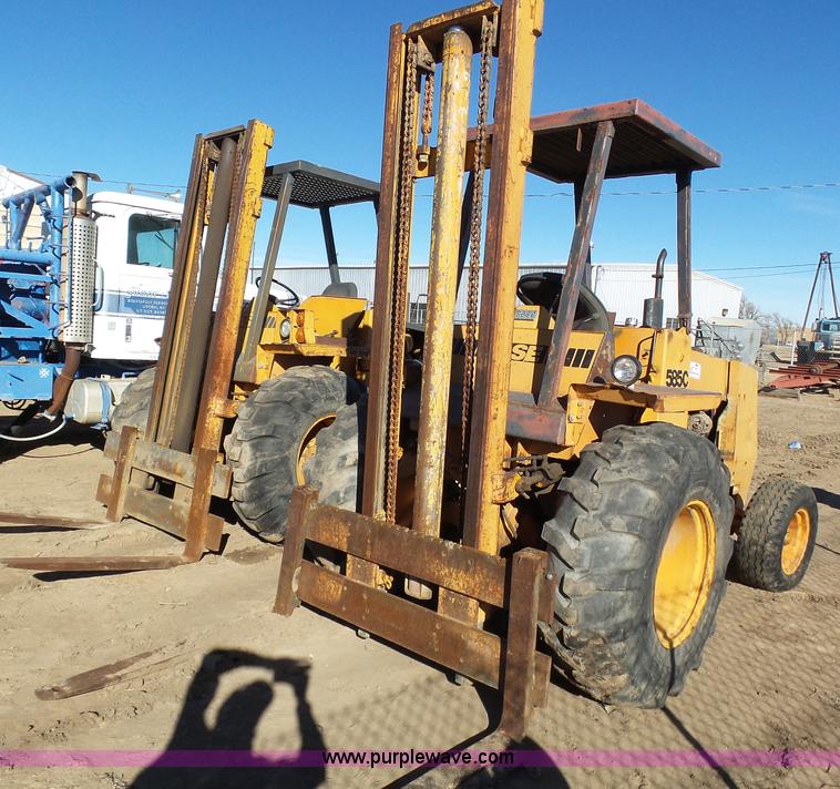 image for item J6765 Case 585C rough terrain forklift