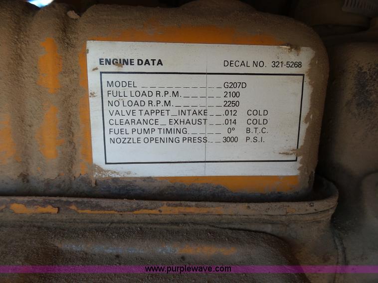 image for item J6765 Case 585C rough terrain forklift