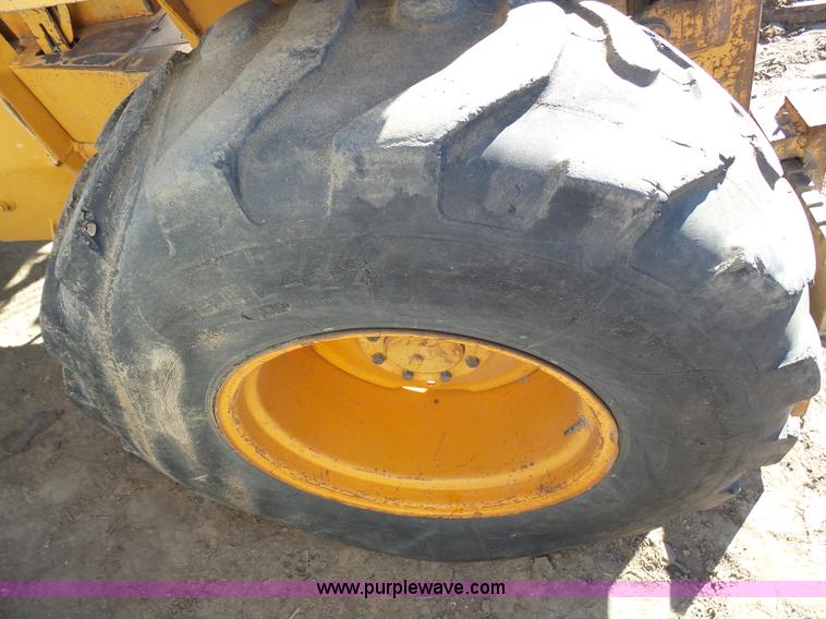 image for item J6766 Case 586D rough terrain forklift