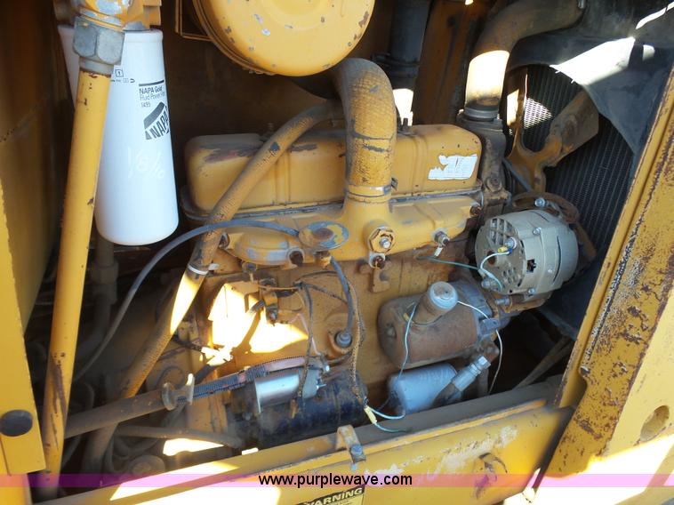 image for item J6766 Case 586D rough terrain forklift