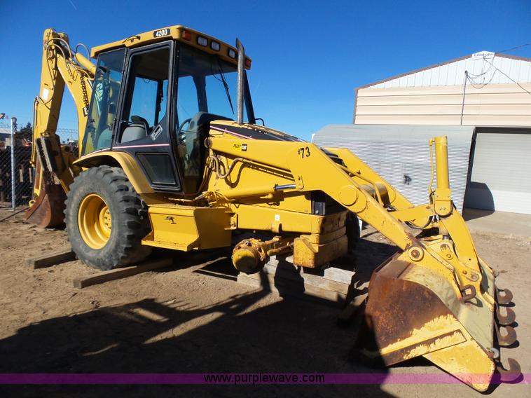 image for item J6768 Caterpillar 420D backhoe