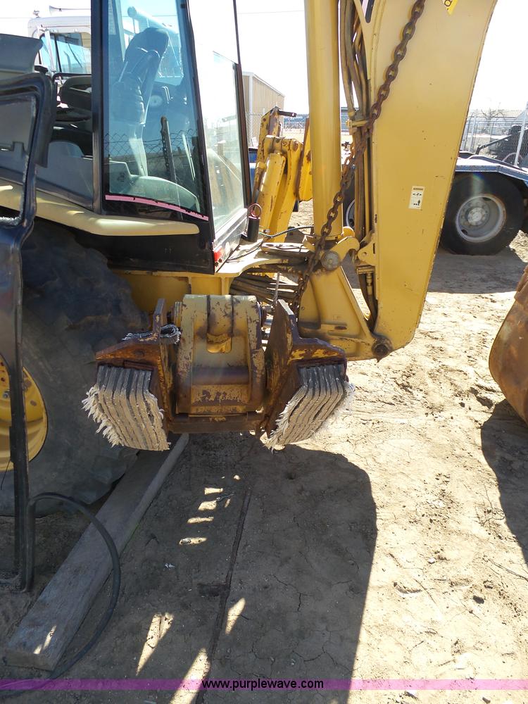 image for item J6768 Caterpillar 420D backhoe