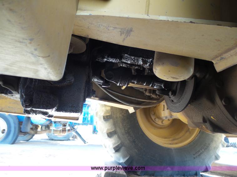 image for item J6768 Caterpillar 420D backhoe