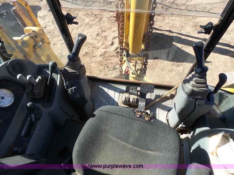 image for item J6768 Caterpillar 420D backhoe