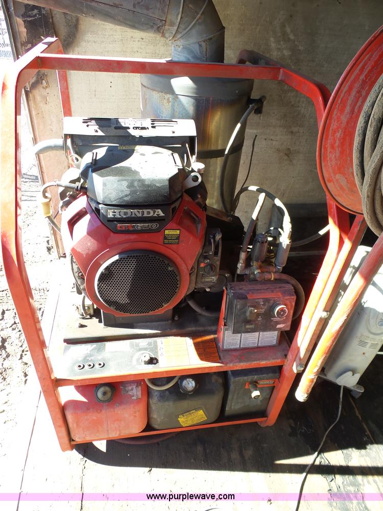 image for item J6769 2003 Continental Cargo utility trailer