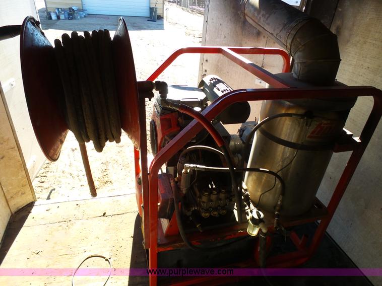 image for item J6769 2003 Continental Cargo utility trailer