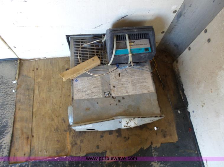 image for item J6769 2003 Continental Cargo utility trailer