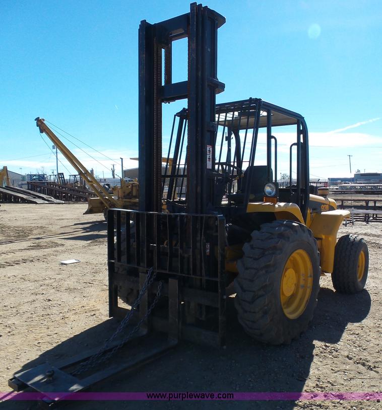 image for item J6770 2000 JCB 930 forklift